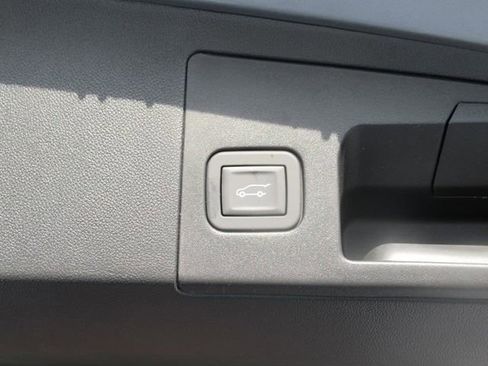 New 2025 Cadillac XT5 Premium Luxury w/ Technology Package image 32