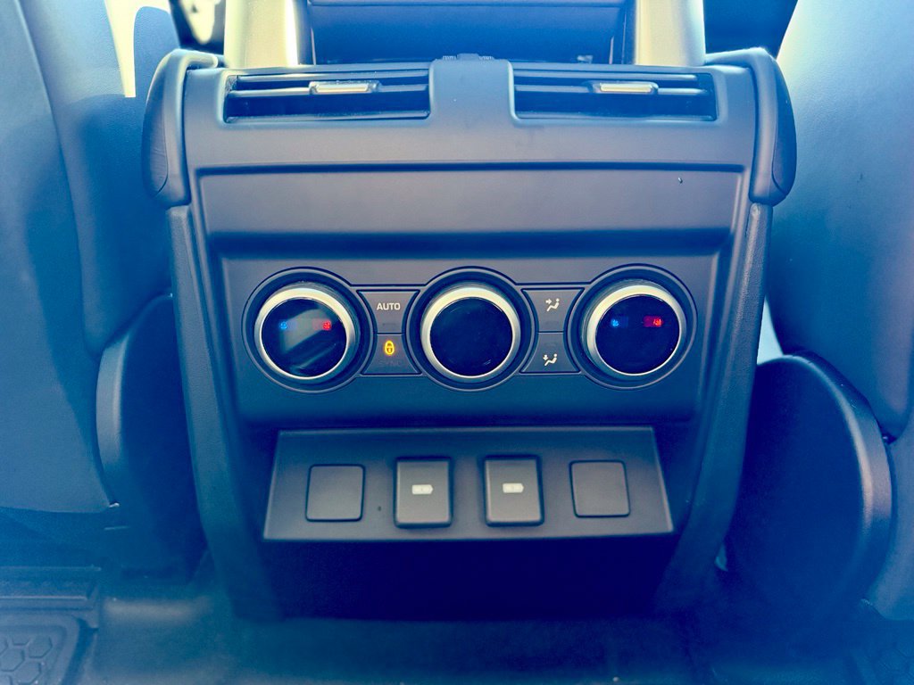 Used 2023 Land Rover Defender 130 First Edition AWD/4WD image 19