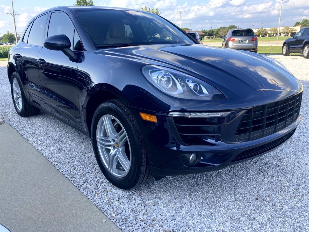 Used 2018 Porsche Macan S AWD/4WD image 4