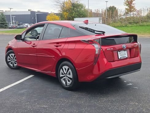 Used 2016 Toyota Prius Four image 13