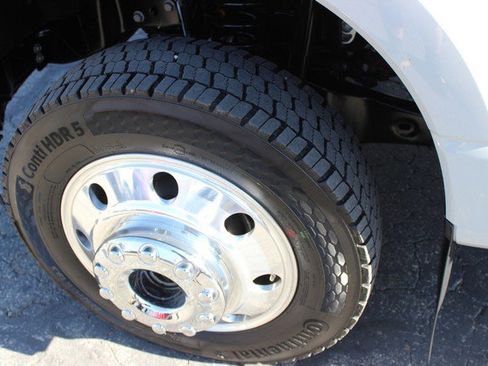 Used 2026 Ford F450 Platinum w/ Platinum Plus Package image 4