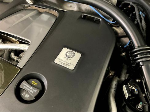 Certified 2021 Mercedes-Benz G 63 AMG 4MATIC w/ Seat Comfort Package image 31