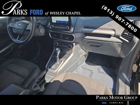 Certified 2020 Ford EcoSport SE image 9