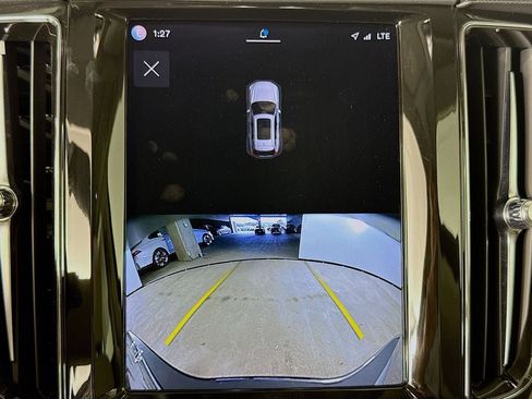 Certified 2023 Volvo XC60 B5 Ultimate FWD image 14