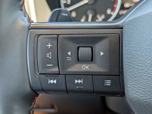Used 2025 Nissan Rogue SV AWD/4WD image 26