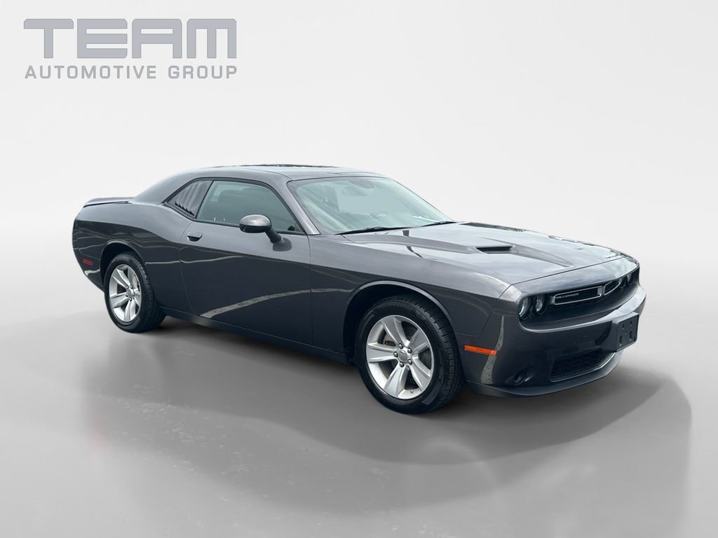 Certified 2023 Dodge Challenger SXT RWD image 1