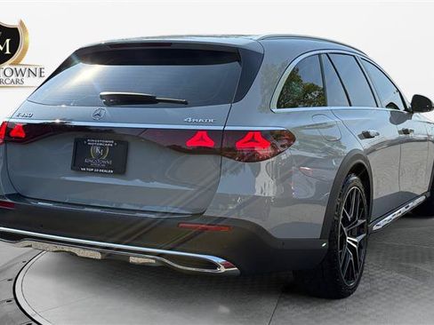 Used 2025 Mercedes-Benz E 450 4MATIC All-Terrain Wagon w/ Driver Assistance Package image 5