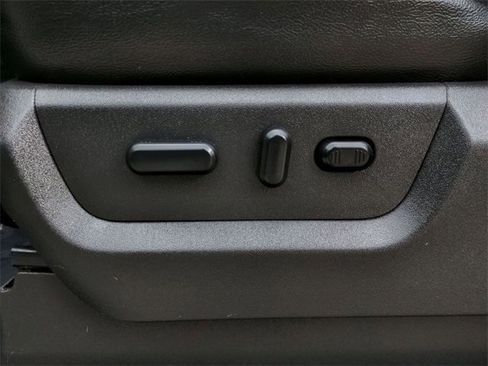 Used 2015 Ford F250 Lariat w/ Lariat Ultimate Package image 14