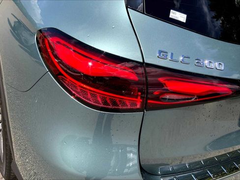 Used 2026 Mercedes-Benz GLC 300 4MATIC image 18
