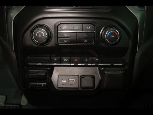Used 2022 Chevrolet Silverado 1500 Custom image 27