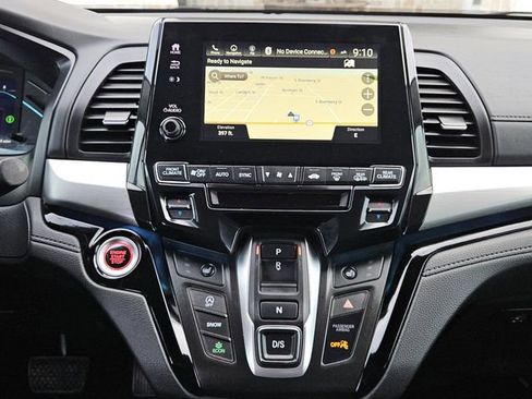 Used 2024 Honda Odyssey Touring image 13