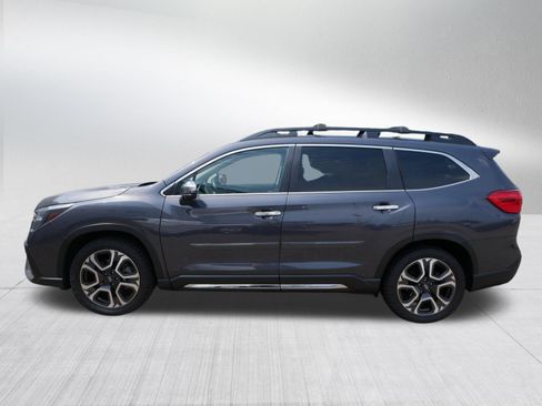 Used 2023 Subaru Ascent Touring AWD/4WD image 4