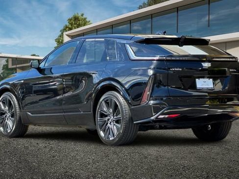 Certified 2024 Cadillac Lyriq Sport AWD/4WD image 6