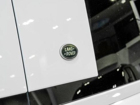 Used 2021 Land Rover Defender 110 SE AWD/4WD image 73