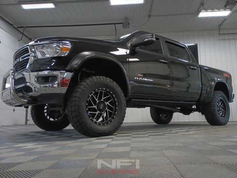 Used 2019 RAM 1500 Big Horn AWD/4WD image 13
