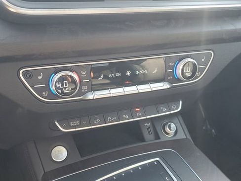 Used 2020 Audi Q5 e Prestige image 32