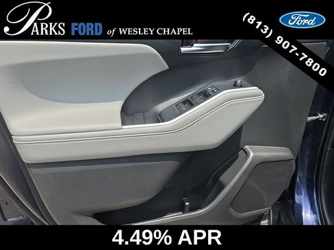Used 2022 Toyota Highlander XLE FWD image 18