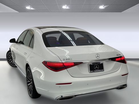 New 2026 Mercedes-Benz S 580 4MATIC Sedan image 2