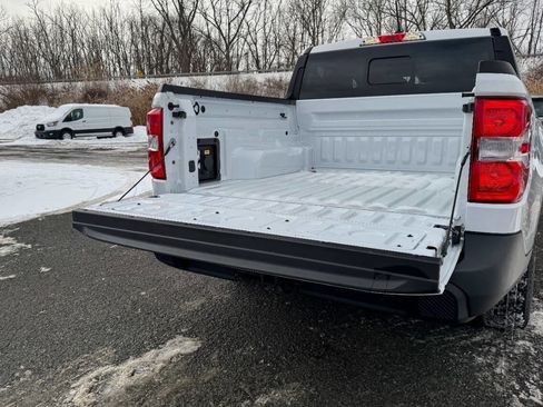 Used 2023 Ford Maverick Lariat w/ Lariat Luxury Package image 15