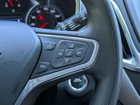 Used 2022 Chevrolet Equinox LS w/ LS Convenience Package image 25