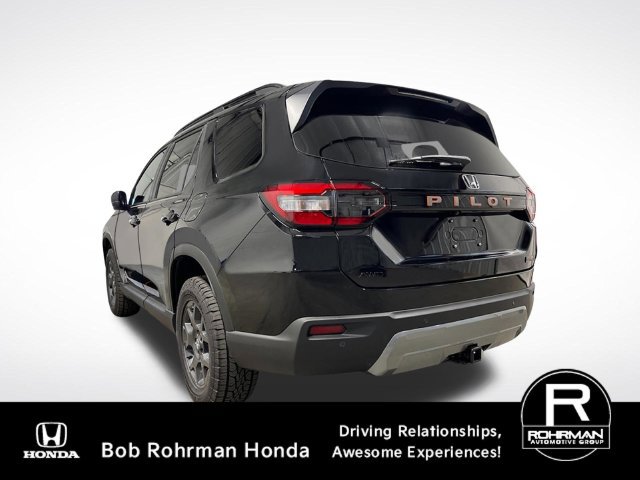 New 2026 Honda Pilot TrailSport image 3