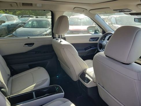 New 2026 Nissan Pathfinder SL w/ SL Premium Package image 27