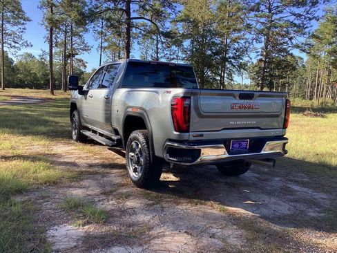 New 2025 GMC Sierra 2500 SLT w/ SLT Premium Package image 7