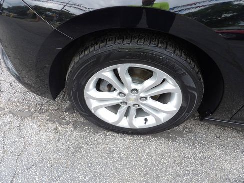 Used 2019 Chevrolet Cruze LT FWD image 5