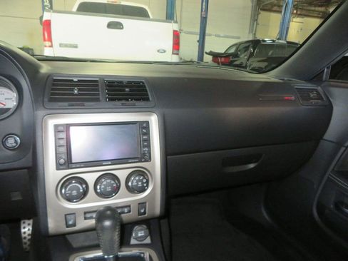 Used 2012 Dodge Challenger SRT8 w/ Premium Sound Group image 29