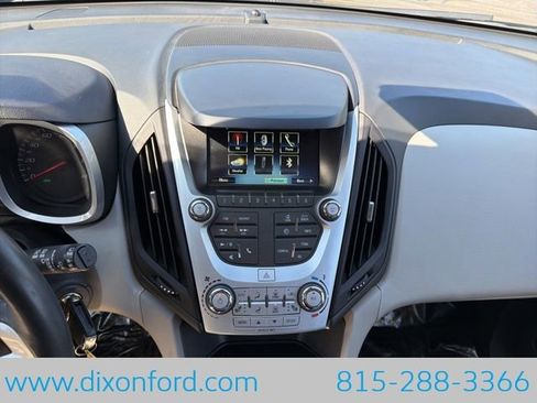 Used 2017 Chevrolet Equinox Premier w/ Enhanced Convenience Package FWD image 12