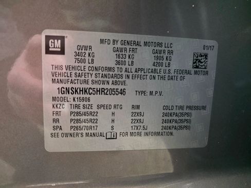 Used 2017 Chevrolet Suburban LT image 32