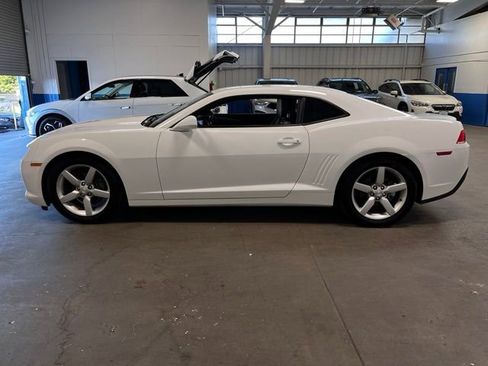 Used 2015 Chevrolet Camaro LT RWD image 6