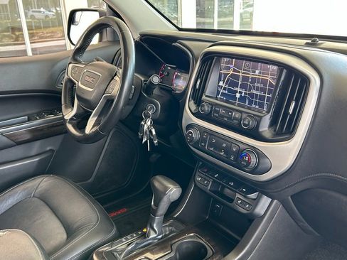 Used 2015 GMC Canyon SLT image 42