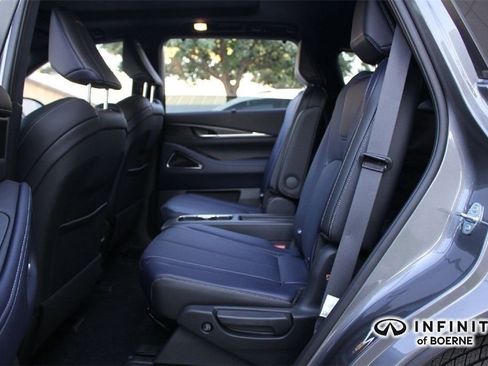 Certified 2026 INFINITI QX60 Sport w/ Dark Cargo Package AWD/4WD image 17