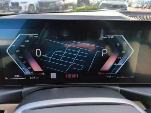 Used 2025 BMW 330i Sedan w/ Convenience Package image 21