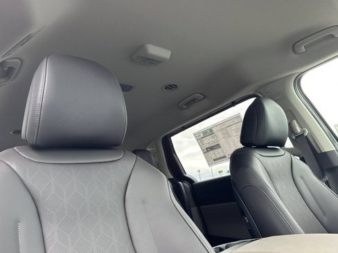 New 2026 Kia Carnival EX FWD image 18