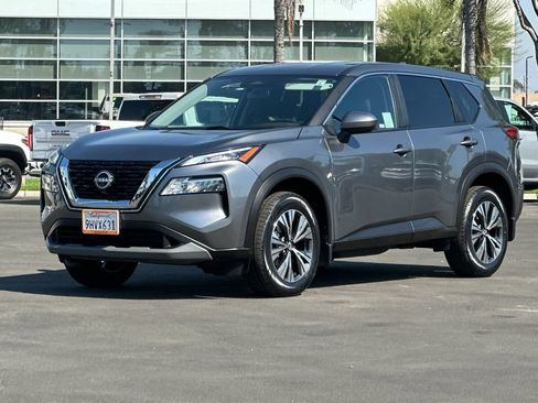 Used 2023 Nissan Rogue SV FWD image 7