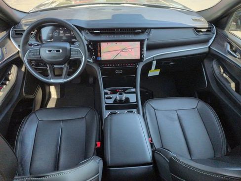 New 2026 Jeep Grand Cherokee Limited AWD/4WD image 30