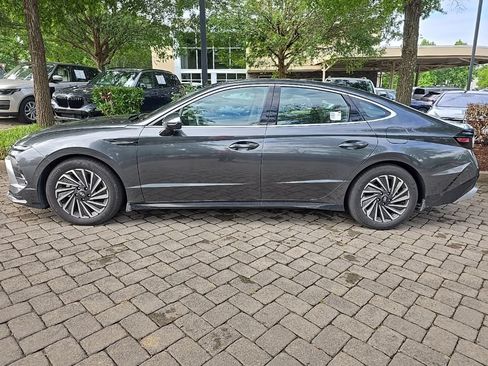 Used 2025 Hyundai Sonata Limited FWD image 5