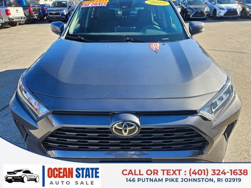 Used 2022 Toyota RAV4 LE image 9
