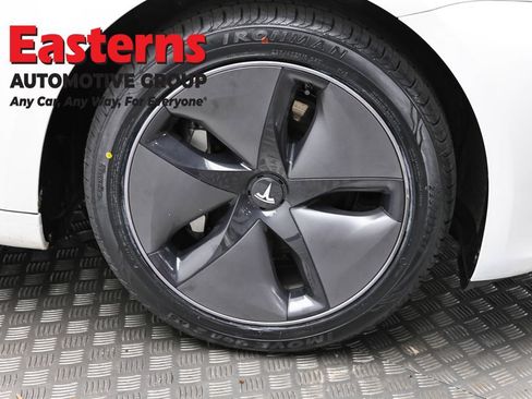 Used 2023 Tesla Model 3 Standard Range RWD image 25