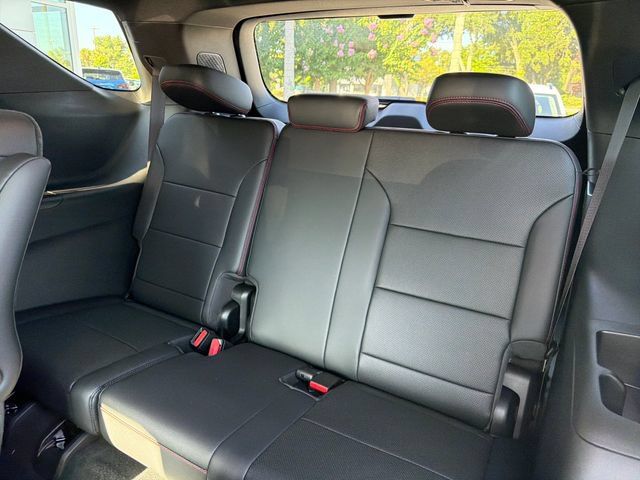 New 2026 Chevrolet Traverse RS FWD image 25