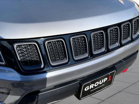Used 2020 Jeep Compass Trailhawk AWD/4WD image 30