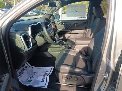 New 2026 GMC Canyon Elevation w/ Convenience Package RWD image 7