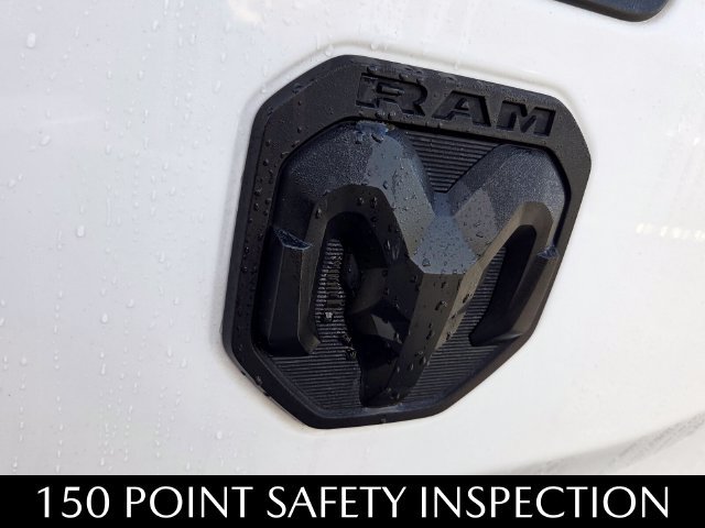 Used 2023 RAM 1500 Laramie AWD/4WD image 11