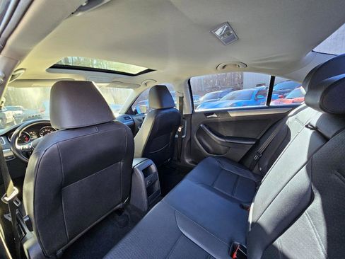 Used 2016 Volkswagen Jetta SE image 22