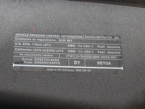 Used 2025 Nissan Frontier SV w/ SV Convenience Package RWD image 29