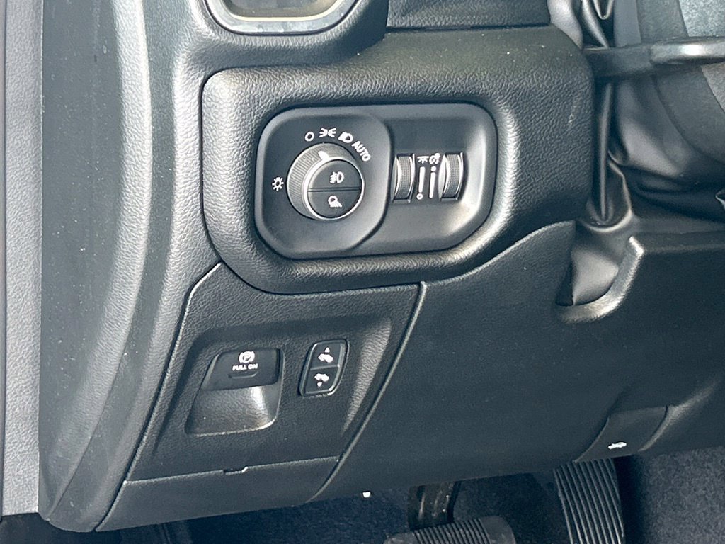 Used 2026 RAM 1500 Big Horn AWD/4WD image 37