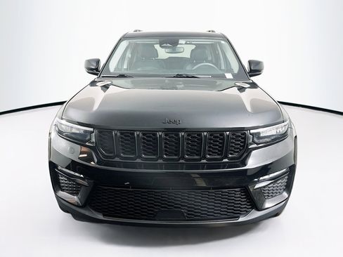 Used 2023 Jeep Grand Cherokee Limited w/ Black Appearance Package image 2