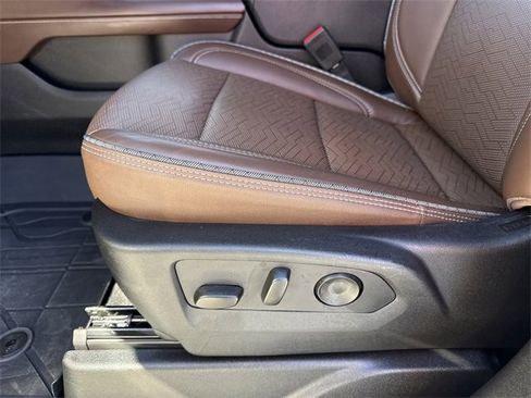 Used 2023 Chevrolet Tahoe High Country w/ Advanced Technology Package image 50